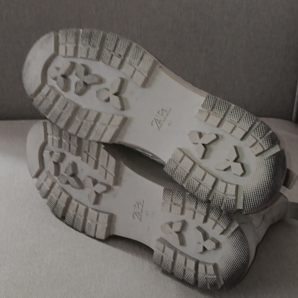 Zara lace up cream chunky rubberized combat boot - Picture 6 of 7